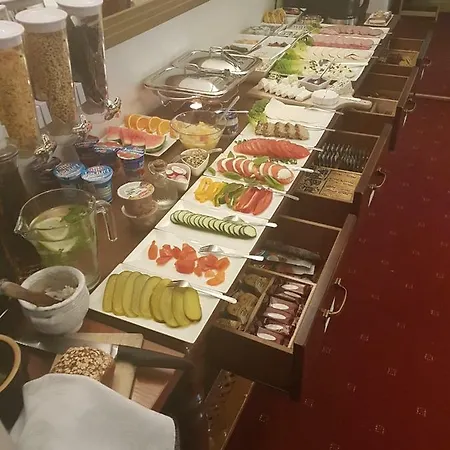 Gold Pensión Poznan