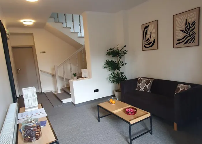 Gold ゲストハウス 3*